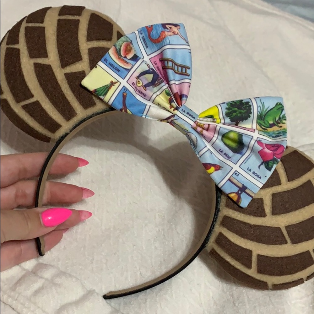 Concha / Loteria Mouse Ears